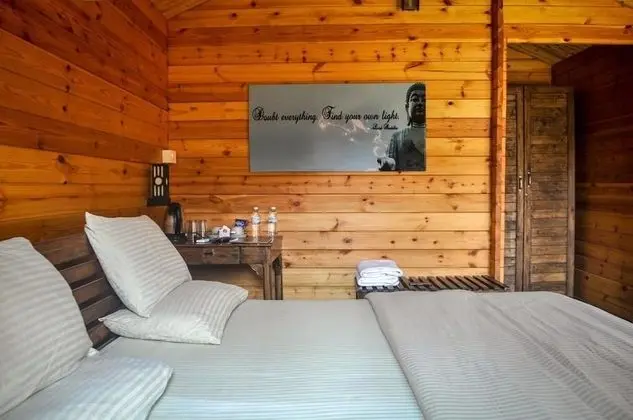 Kır Evi, Deniz Manzaralı