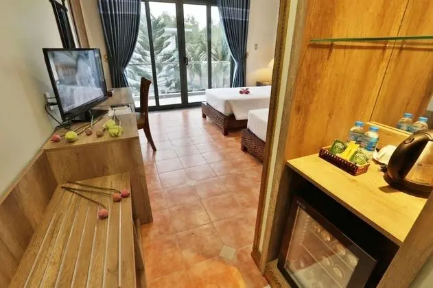 Senior Üç Kişilik Oda, Balkon (Deluxe)