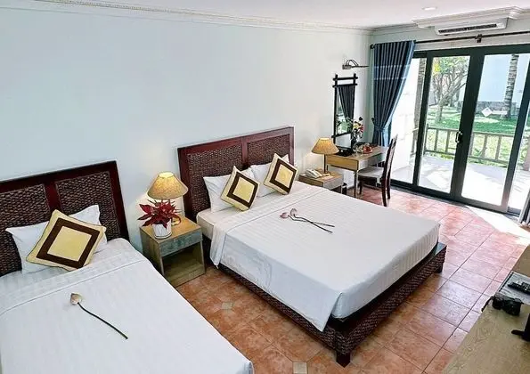 Senior Üç Kişilik Oda, Balkon (Deluxe)