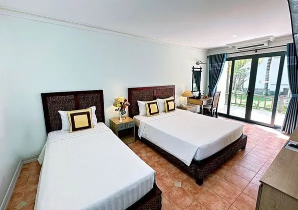 Senior Üç Kişilik Oda, Balkon (Deluxe)