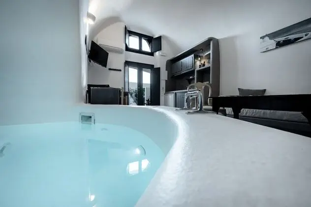 Apartment with indoor hot tub, Ground Floor