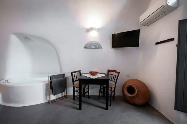 Apartment with indoor hot tub, Ground Floor