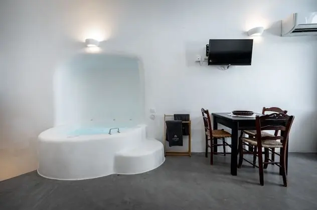 Family Apartment with indoor hot tub, Ground Floor