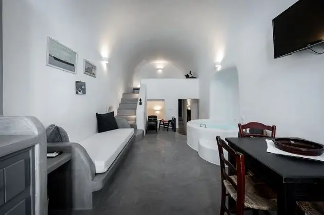 Family Apartment with indoor hot tub, Ground Floor