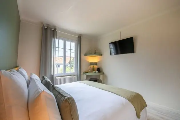 Basic Tek Büyük Yataklı Oda