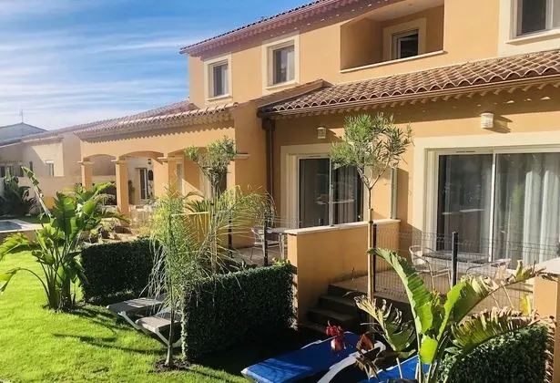 Deluxe Tek Büyük Yataklı Oda (R)