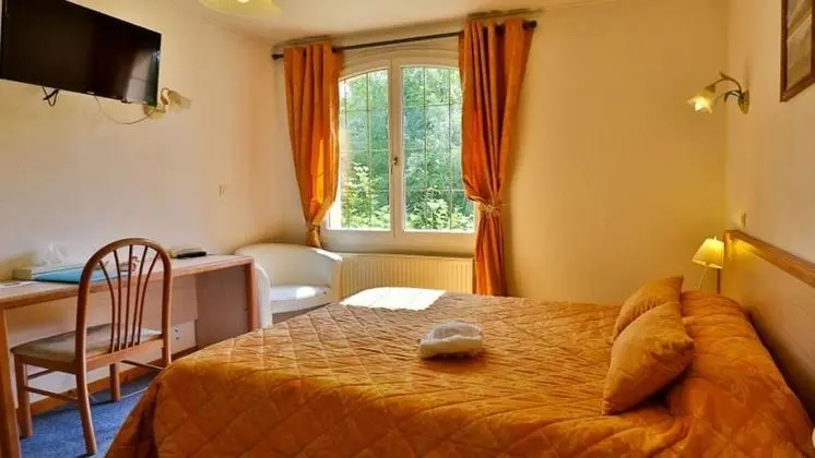 Comfort Tek Büyük veya İki Ayrı Yataklı Oda