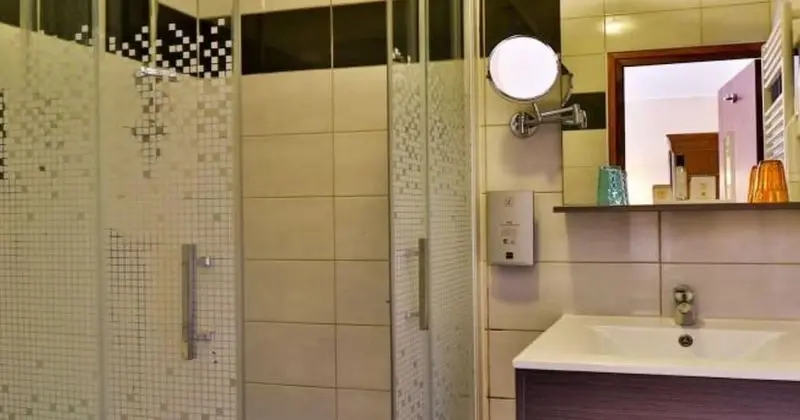 Comfort Tek Büyük veya İki Ayrı Yataklı Oda