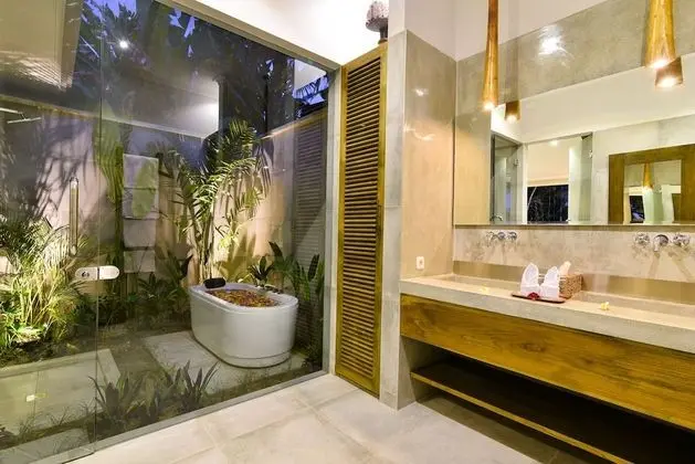 Luxury Villa, 3 Yatak Odası, Kişiye Özel Havuzlu, Plaj Manzaralı