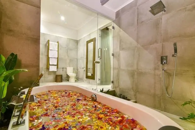 Luxury Villa, 3 Yatak Odası, Kişiye Özel Havuzlu, Plaj Manzaralı