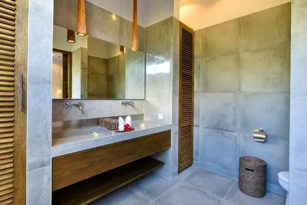 Luxury Villa, 3 Yatak Odası, Kişiye Özel Havuzlu, Plaj Manzaralı