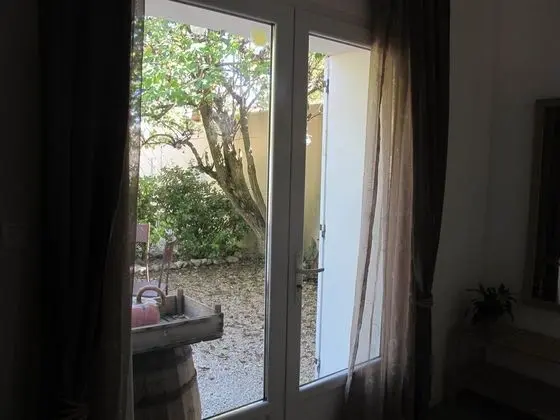 Classic Tek Büyük veya İki Ayrı Yataklı Oda, Zemin Kat
