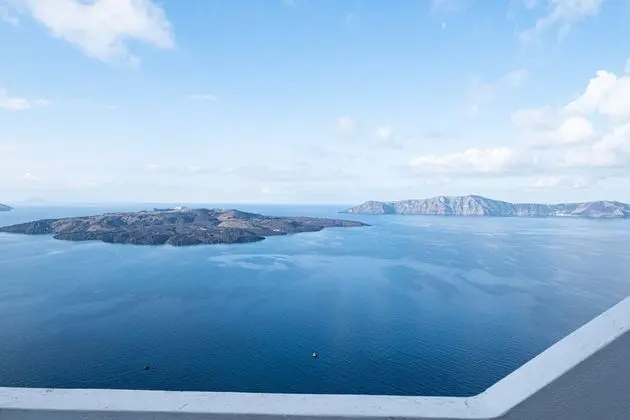 Standard Tek Büyük Yataklı Oda (Caldera View)