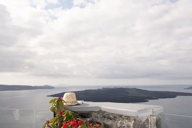 Superior Tek Büyük Yataklı Oda (Caldera View)