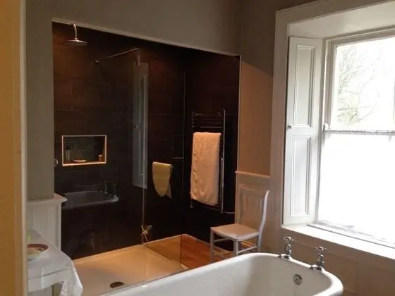 Classic Tek Büyük veya İki Ayrı Yataklı Oda, Ortak Banyo, Bahçe Manzaralı