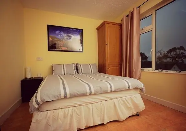 Basic Tek Büyük Yataklı Oda