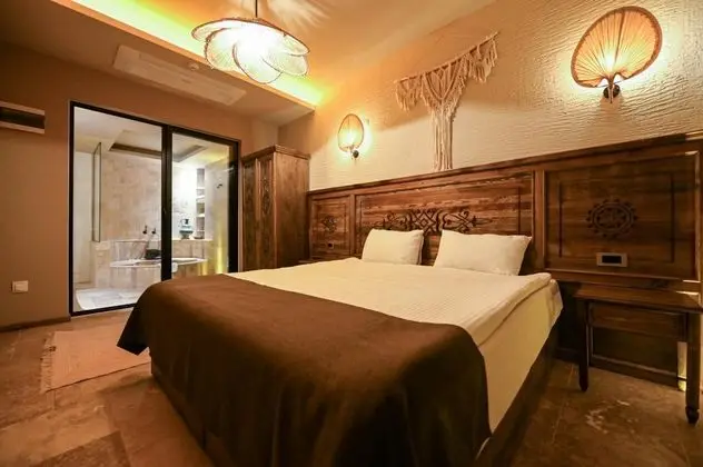 Türk Hamamlı Suite,    , Balkonlu