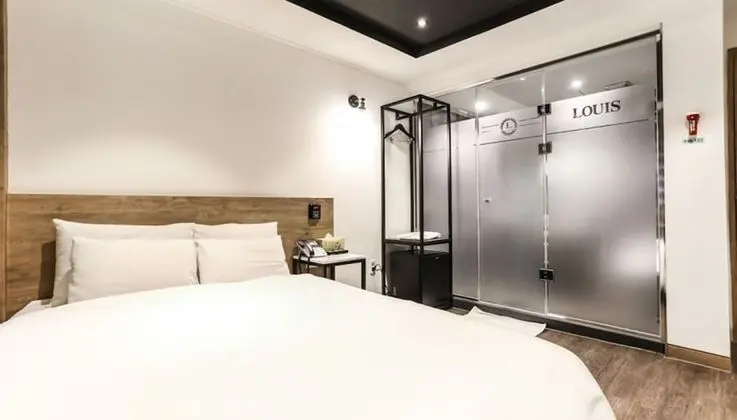 Standard Room A Type (Netflix, Disney+, Watcha, Laftel Available)