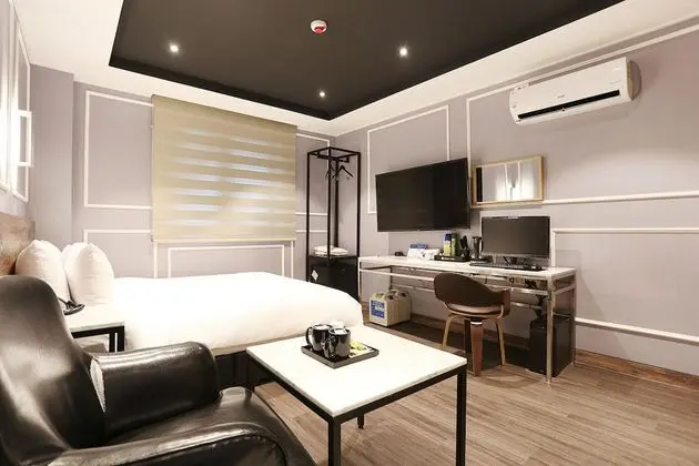 Standard Room B Type (Netflix, Disney+, Watcha, Laftel Available)