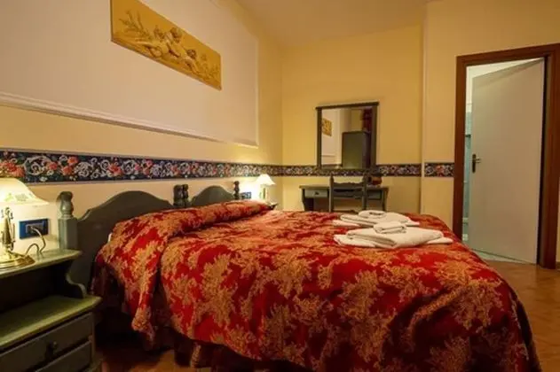 Basic Tek Büyük Yataklı Oda, 1 Çift Kişilik Yatak