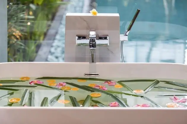 Luxury Villa, 3 Yatak Odası, Havuz Manzaralı