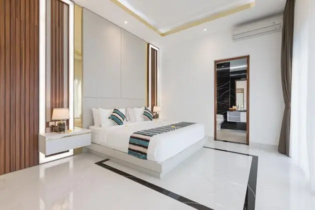 Luxury Villa, 4 Yatak Odası, Havuz Manzaralı