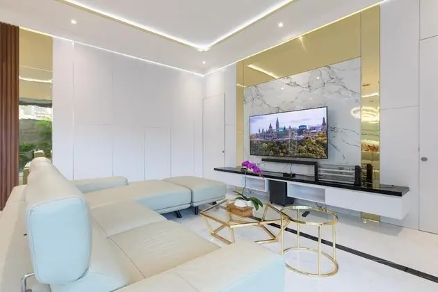 Luxury Villa, 4 Yatak Odası, Havuz Manzaralı