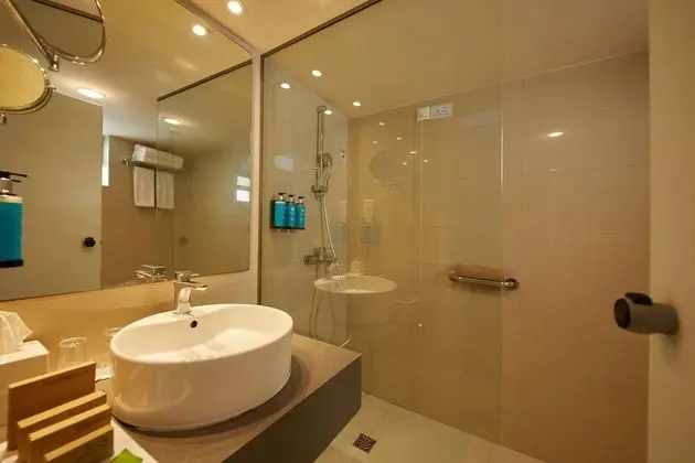 My Favorite Club Junior Suite Sea View Swim Up (2 adults)