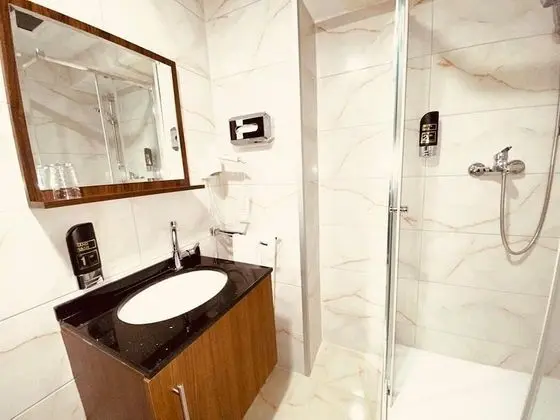 Tek Büyük Yataklı Oda, 1 Çift Kişilik Yatak, Sigara İçilmez