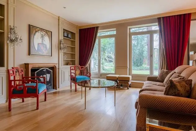 Royal Apart Daire
