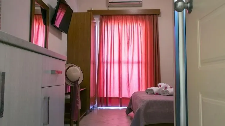 Standard Oda, Bahçe Manzaralı