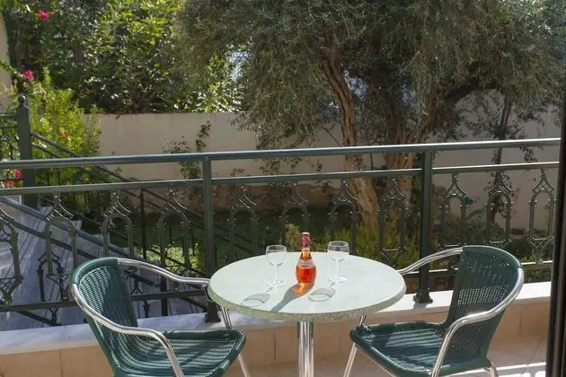 Standard Oda, Bahçe Manzaralı