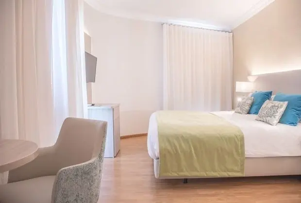 Panoramic Tek Büyük Yataklı Oda