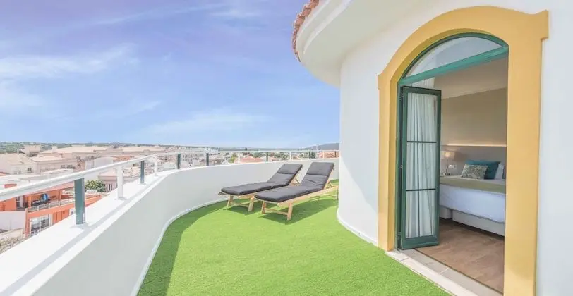 Panoramic Tek Büyük Yataklı Oda