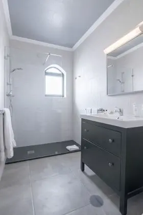 Panoramic Tek Büyük Yataklı Oda