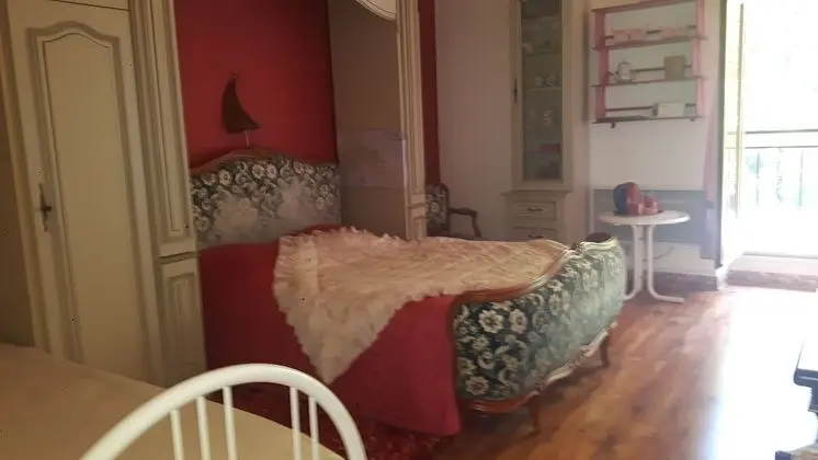 Family Tek Büyük Yataklı Oda (Framboise)