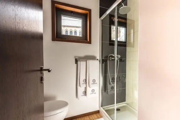 Tek Büyük Yataklı Oda, Balkon