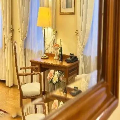 JUNIOR SUITE