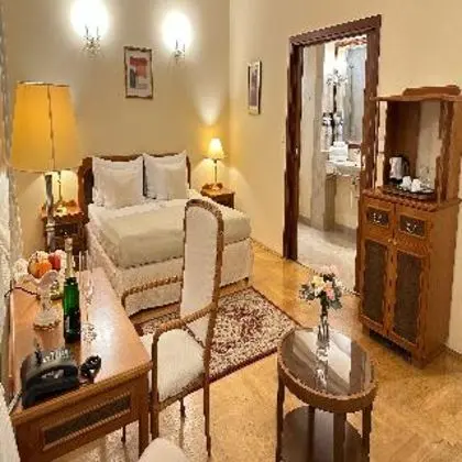 JUNIOR SUITE