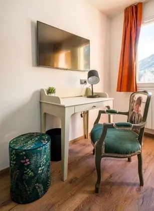 Tek Büyük Yataklı Oda, Dağ Manzaralı