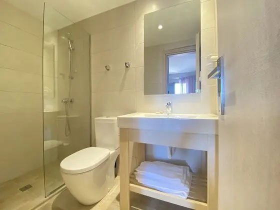 Comfort Tek Büyük veya İki Ayrı Yataklı Oda, Bahçe Manzaralı