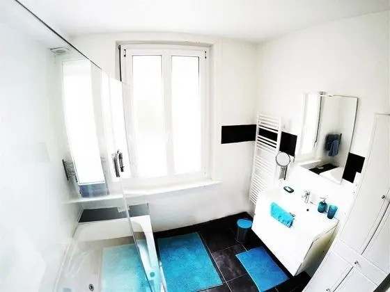 Deluxe Dört Kişilik Oda, Özel Banyo