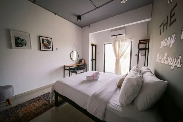 Junior Oda, Sigara İçilmez, Tepe Manzaralı (Family)