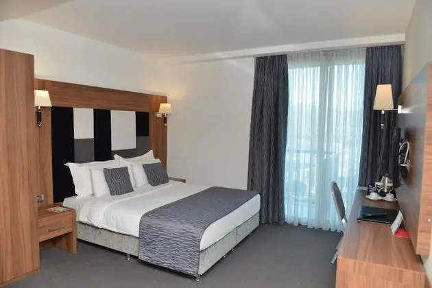 Deluxe Büyük Yataklı Tek Kişilik Oda