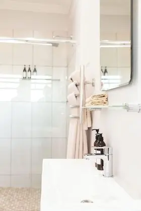 Standard Tek Büyük veya İki Ayrı Yataklı Oda, 1 Çift Kişilik veya 2 Tek Kişilik Yatak