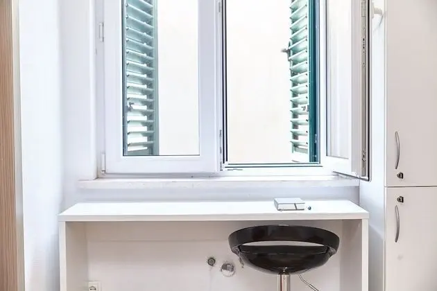 Ortak Ranzalı Oda, Sadece kadınlar için, Sigara İçilmez, Özel Banyo