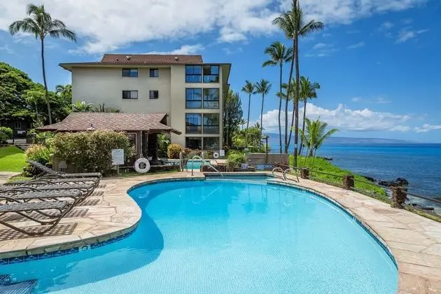 Apart Daire (Heaven Overlooking the Pacific | Noel)
