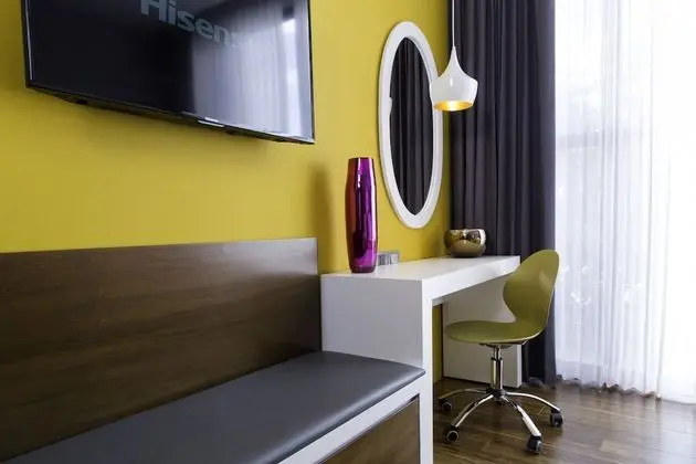 Deluxe Tek Büyük Yataklı Oda