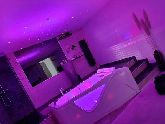 Romantic Tek Büyük Yataklı Oda (Urban Loft)