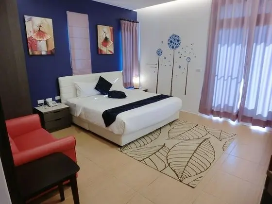 Deluxe Tek Büyük Yataklı Oda